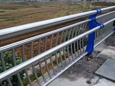 不锈钢复合管 不锈钢复合管栏杆价格合理     不锈钢复合管桥梁栏杆