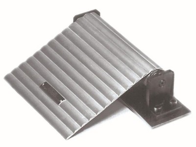 专业供应铝型材防护帘 机床防护罩铝