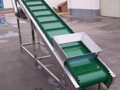 PVC工业皮带输送机防滑式 日用化工输送机