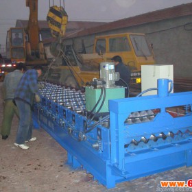 铸诚压瓦机械厂出口机型1050彩钢瓦设备金属成型设备