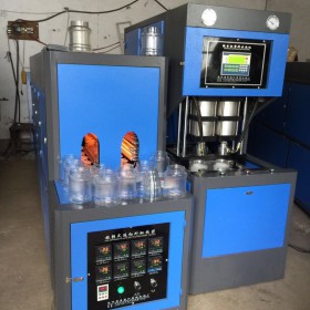 厂家直销塑料机械设备  半自动3升吹瓶机  小型塑料吹瓶机