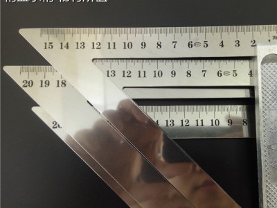 厂家低价直销 临沂隆诺五金工具 测量测绘工具 三角尺 铝座三角尺 底座三角尺15厘米 20厘米ln0023 五金工具
