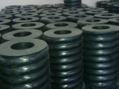 云沃 厂家生产供应   橡胶弹簧 橡胶