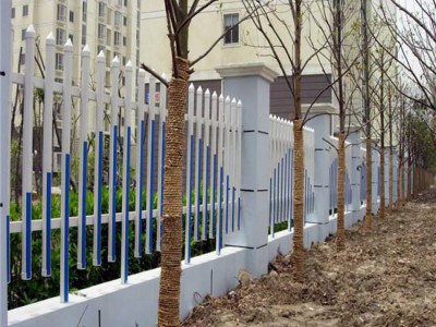 新能源发电站护栏 光伏能源发电厂PVC护栏围墙  隔离美观护栏厂家